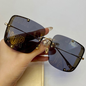 Солнцезащитные очки Dior 0305S