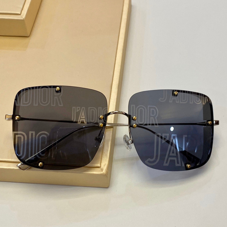 Солнцезащитные очки Dior 0305S