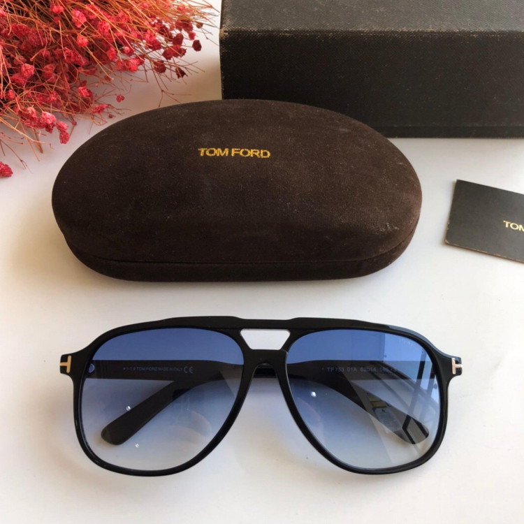 Sunglasses Tom Ford TF753