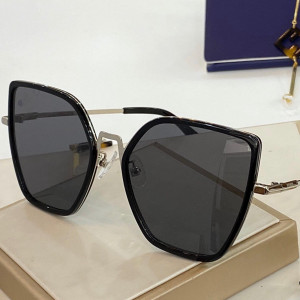Солнцезащитные очки Fendi FF0643