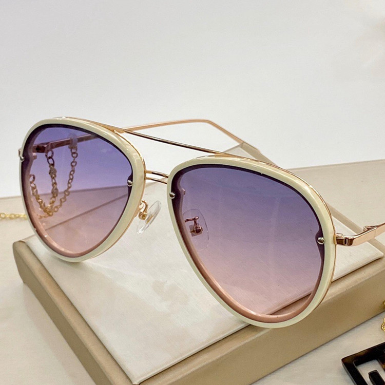 Солнцезащитные очки Fendi FF0418
