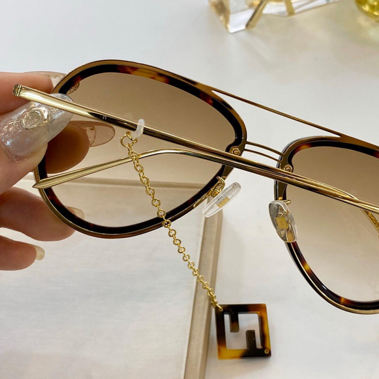 Солнцезащитные очки Fendi FF0418