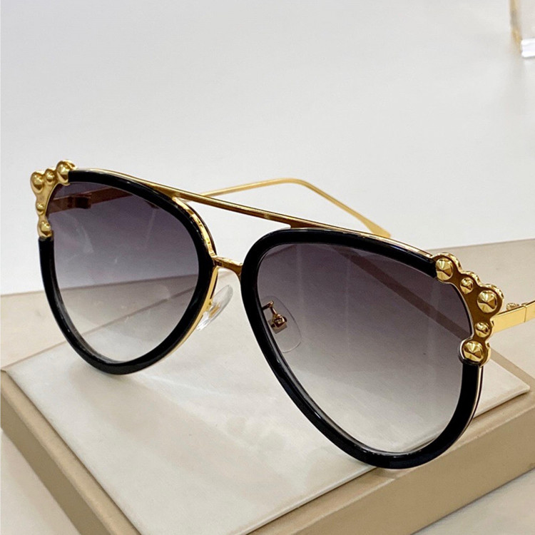 Солнцезащитные очки Fendi FF0638