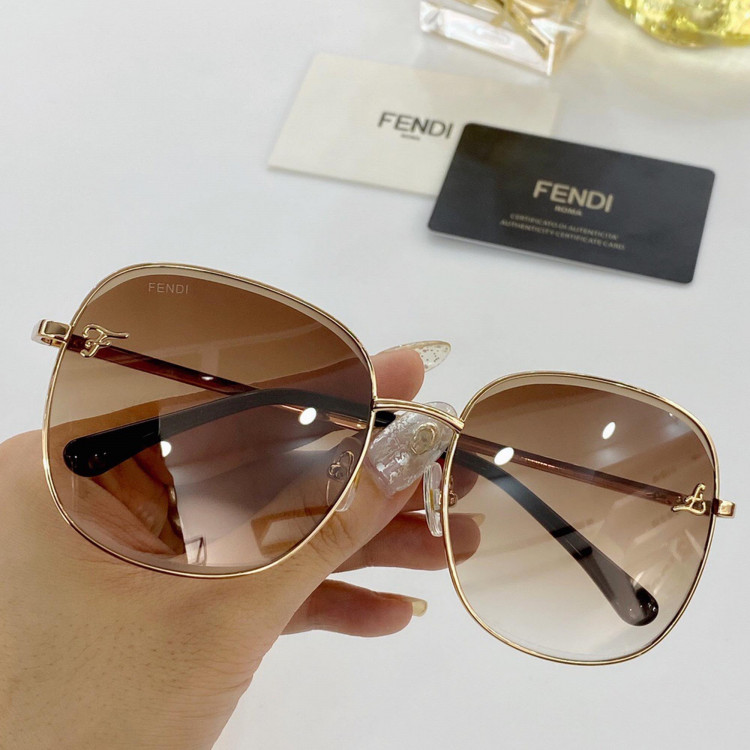 Sunglasses Fendi FF0662