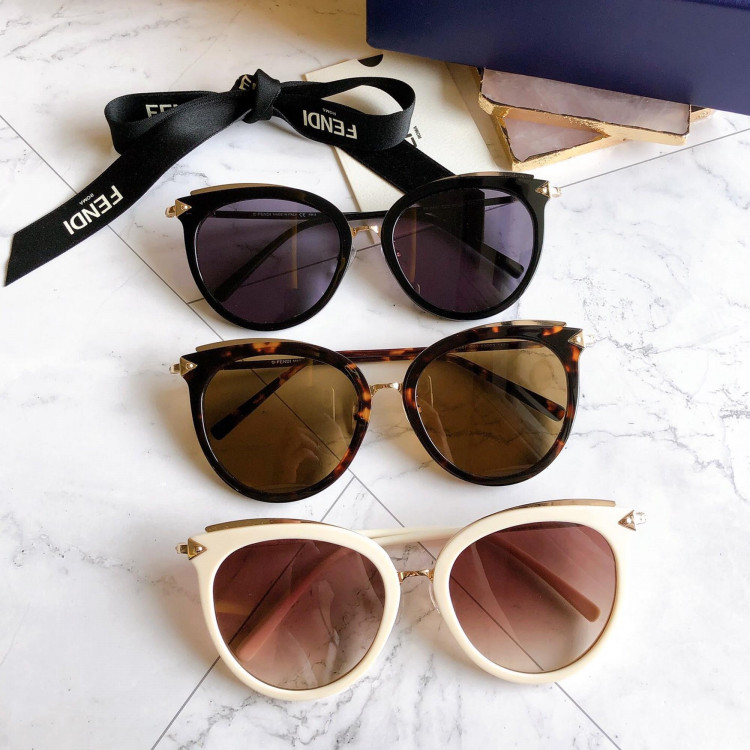 Sunglasses Fendi FF0667