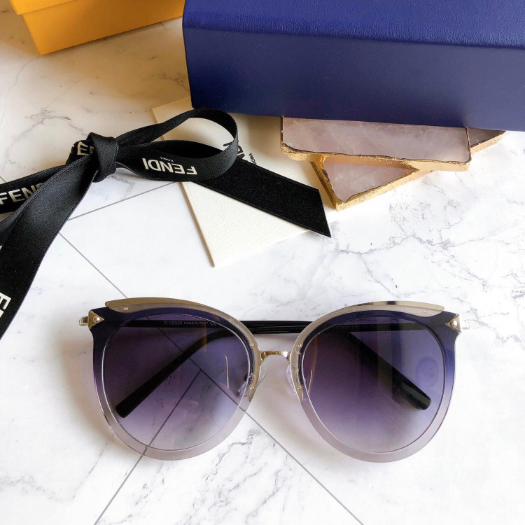 Sunglasses Fendi FF0667