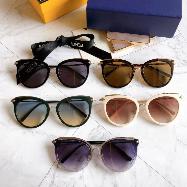 Sunglasses Fendi FF0667
