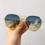 Солнцезащитные очки Fendi FF0073