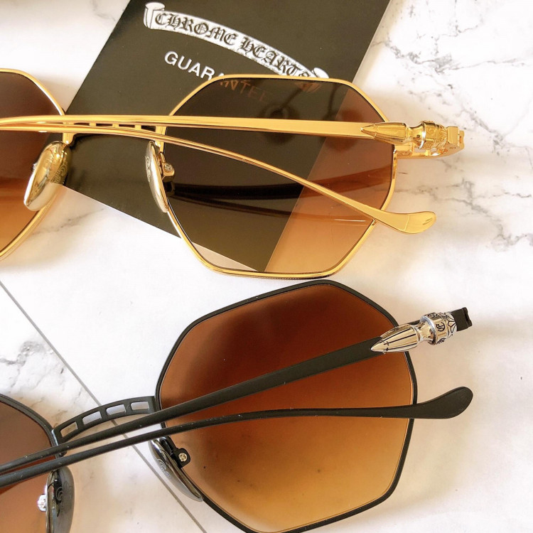 Солнцезащитные очки chrome hearts EVACULATION