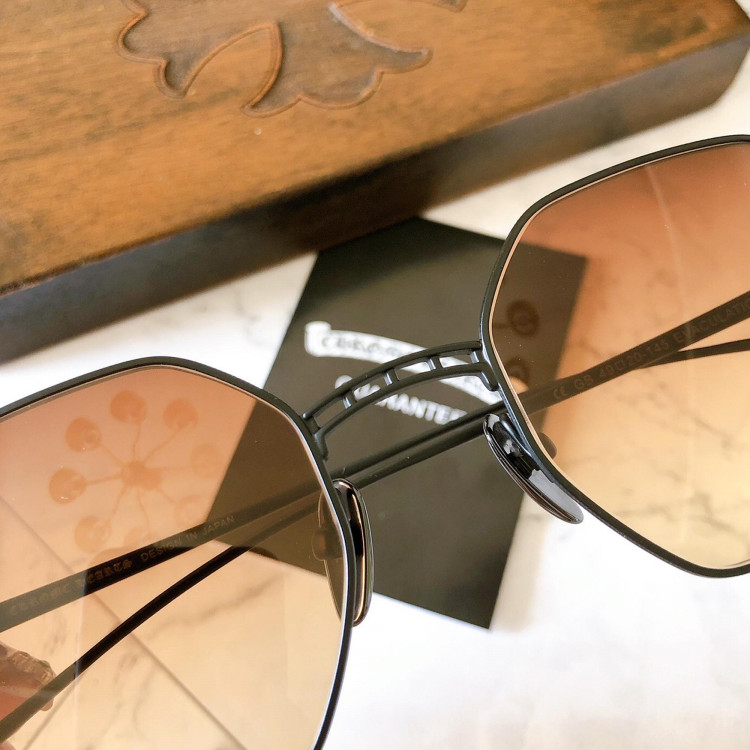 Солнцезащитные очки chrome hearts EVACULATION