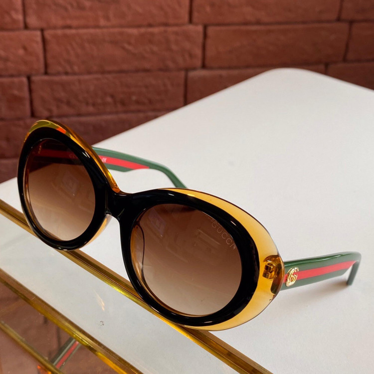 Sunglasses Gucci GG0787