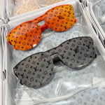 Sunglasses Louis Vuitton Z1332
